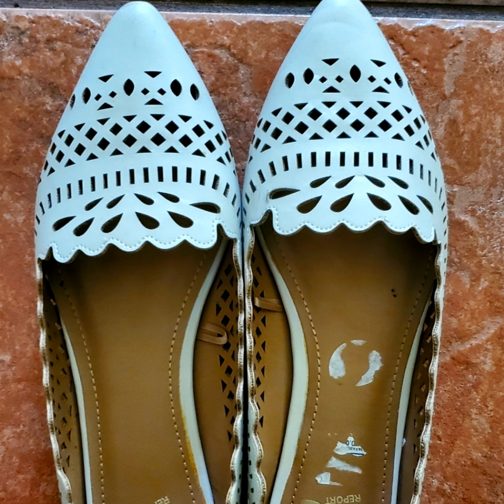 Women's White Ballet Flats